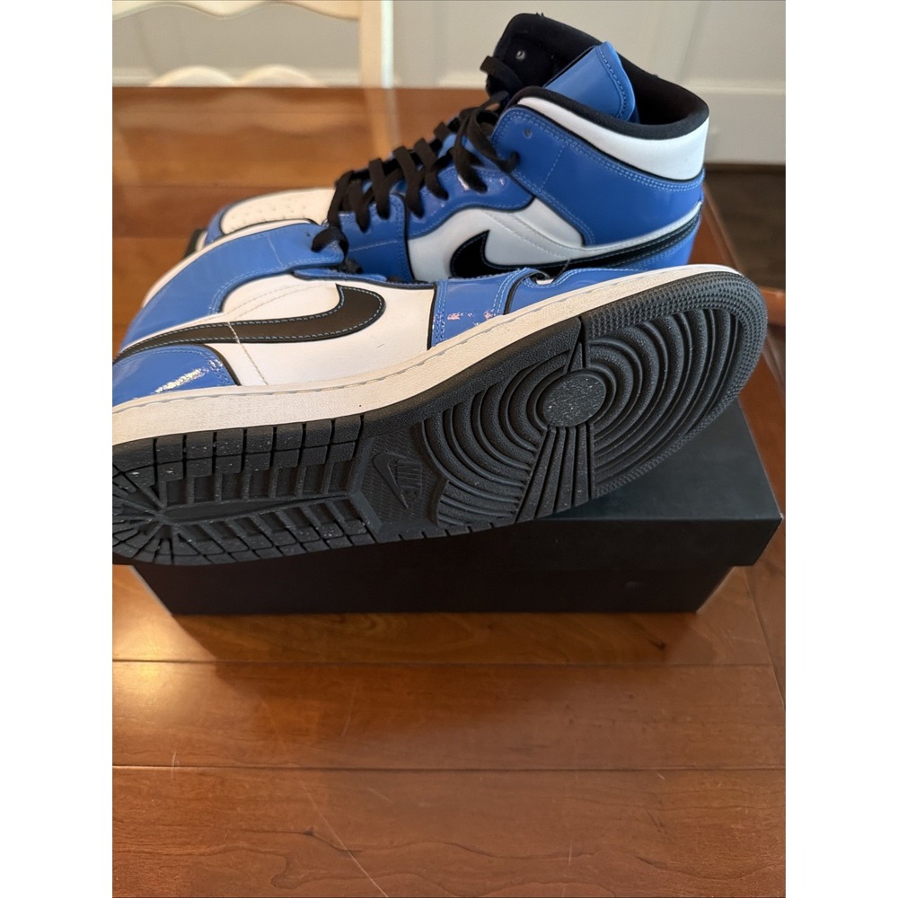 Air Jordan 1 SE Mid Signal Blue/Black/white Size 10 With Extra Laces - Picture 5 of 8